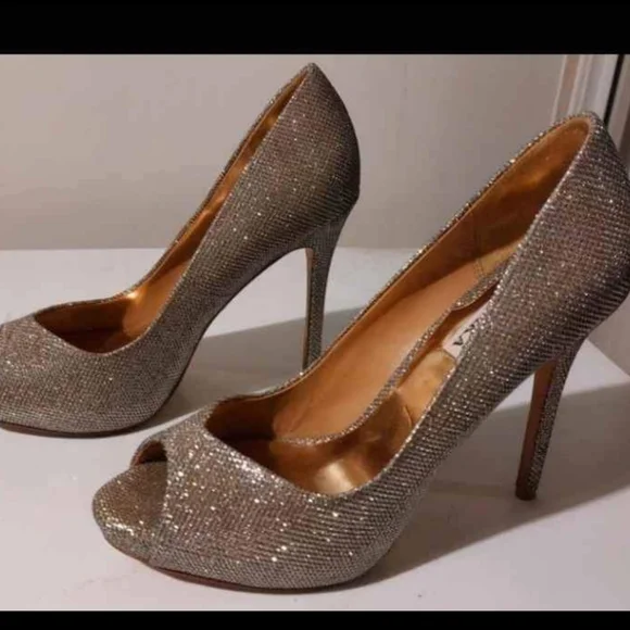 BADGLEY MISCHKA- SHIMMERY HIGH HEELS - Picture 2 of 4